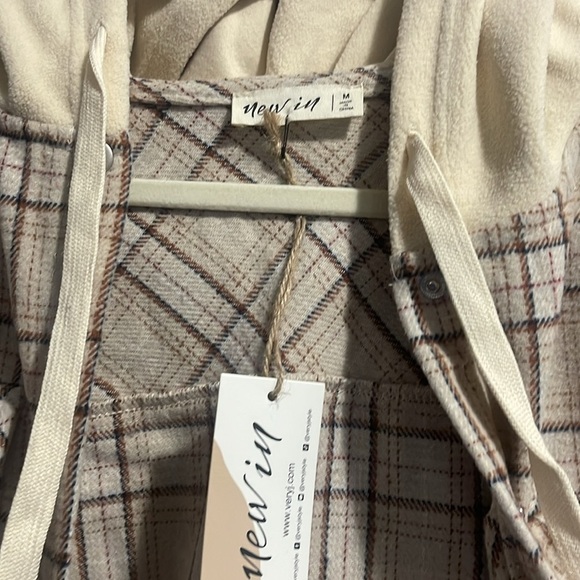 NEW IN Oversized Flannel Button Down Plaid Jacket Raw Hem NWT - Picture 8 of 11